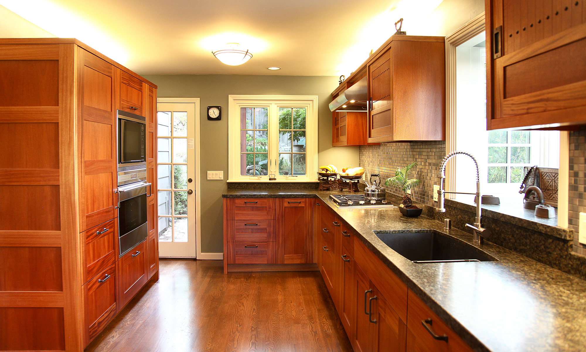 mahogony style kitchen design